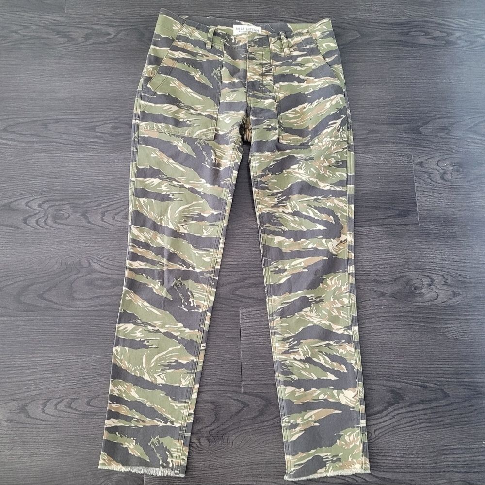 Nili Lotan Camouflage Straight Leg Jeans Size 0 Green Brown Raw Hem Luxury